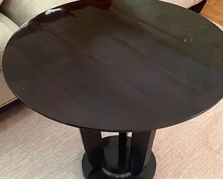 THE BARBARA BARRY COLLECTION BY BAKER -Mercer Island Furniture With Burien Pick-up AuctionTABLE