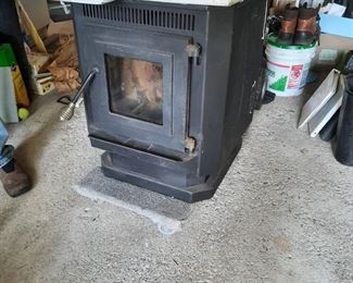 Pellet stove