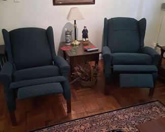 Wing back recliners