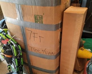 7ft lighted Christmas tree