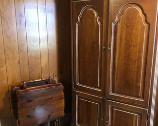Solid wood entertainment, Armoire, solid wood, set of Ethan Allen TV trays