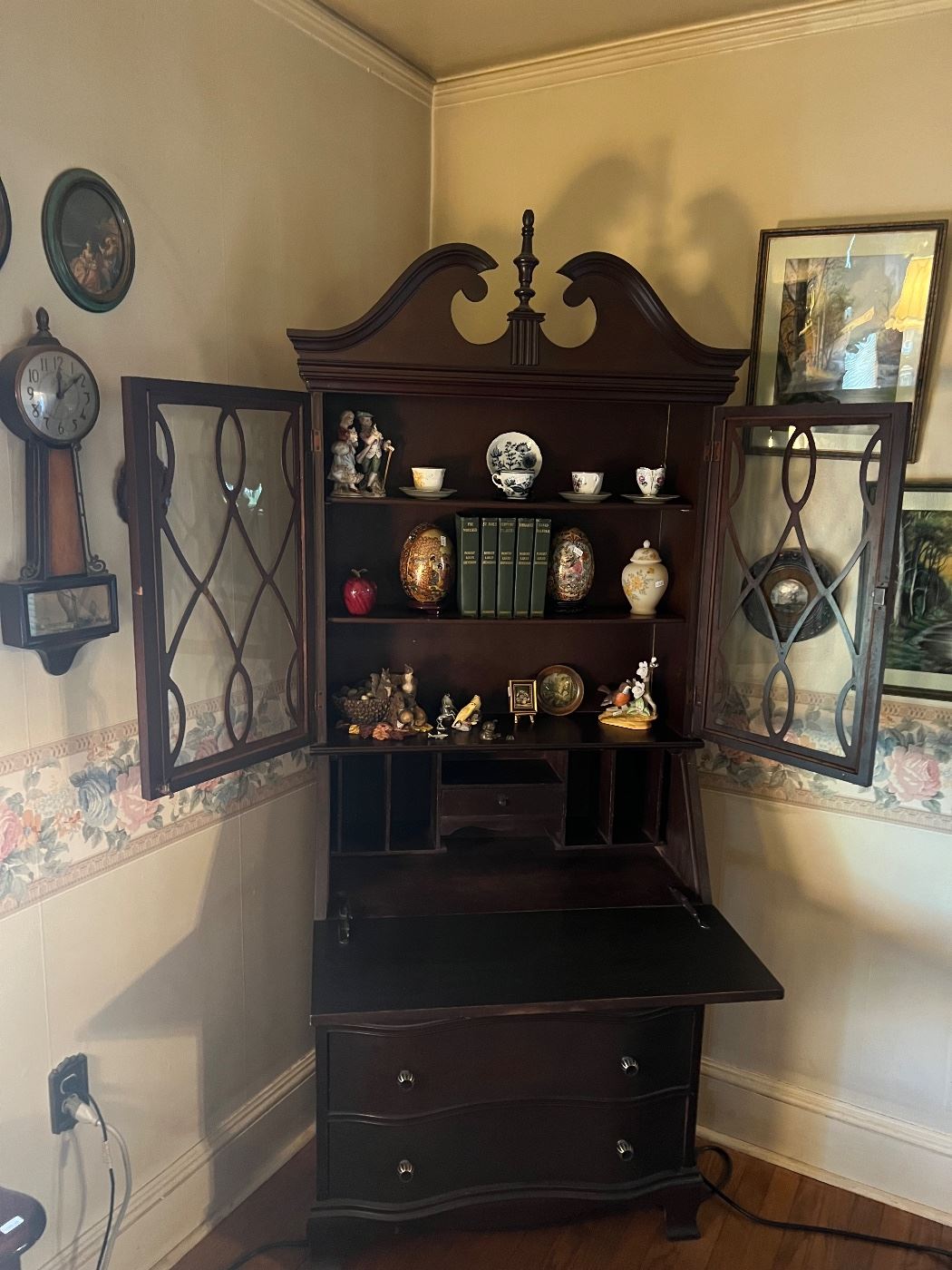 Southern Belles Estate Sales in Bristol, VA starts on 5/12/2023