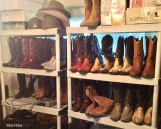 Lots of ice men’s vintage boots, go back to the 1950’s on