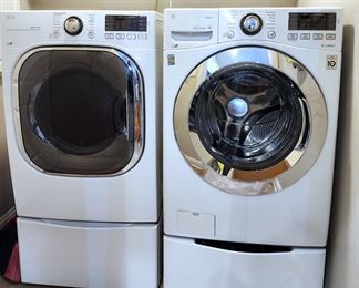 LG 4.5 CU. FT. Ultra-Large Capacity Washer W/ Steam Technology & Matching Dryer 