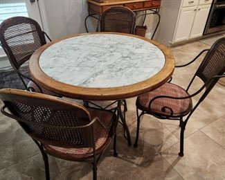 Kitchen Table & Chairs 