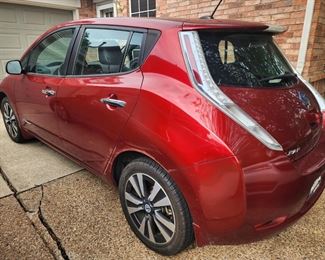 2014 Nissan LEAF SL 4dr Hatchback