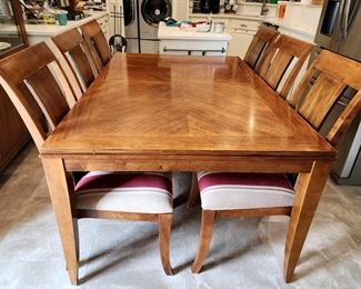 Ethan Allen Dining Table w/ Leaves & 6 Chairs 