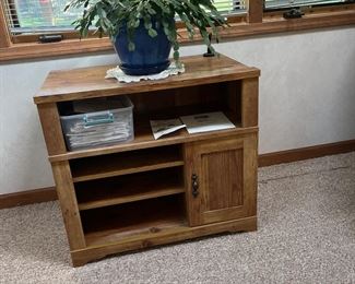 Entertainment center table