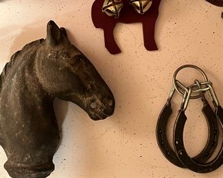 Cast iron horse head post top