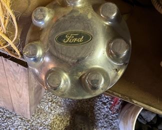 Ford hubcap