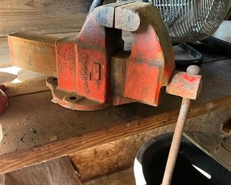 Old Colombian No 4 Vise