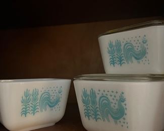 Pyrex butterprint refrigerator dishes