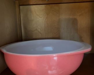 Pyrex pink flamingo casserole dish