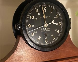 U.S. NAVY  clock with key......incredible!