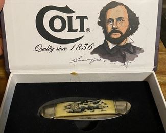 Colt Black Stag Dual Folding Pocket Knife