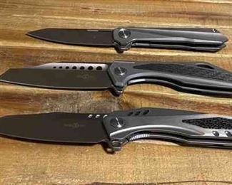 Two Sun Folding Pocket Knives