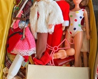 Assorted Vintage Dolls (Barbie and more)