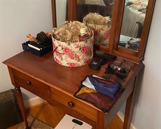 Dressing Table with Mirror