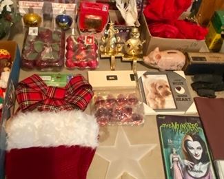 Christmas/Lilly Figure