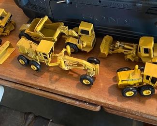 Small Ertl Construction Set