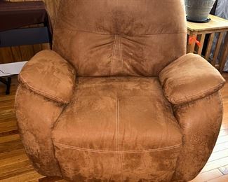 SUEDE RECLINER