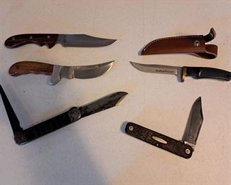 HUNTING KNIVES