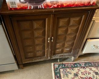 #64 Wood Sewing Machine Cabinet (as is ) $25.00