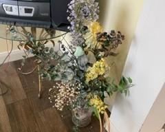 Artificial Plants in Decorative Vase/Planter