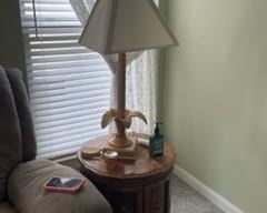 Pair of Accent Barrel Table with Vintage Table Lamp with Shade 