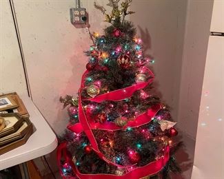 4.5FT Artificial Pre-lit Pine Christmas Tree 