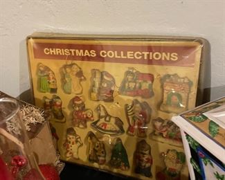Vintage Christmas Collections Ceramic Christmas Tree Ornaments 