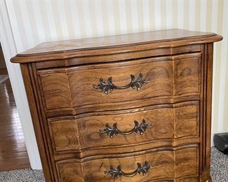 Thomasville French Provincial Louis XV Style 3 Drawer Chest/Nightstand
