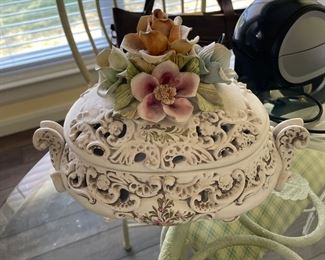 Vintage Italian Ardalt Decorative Footed Tureen