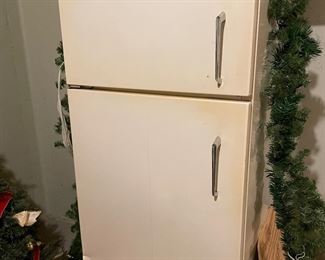 General Electric Refrigerator 