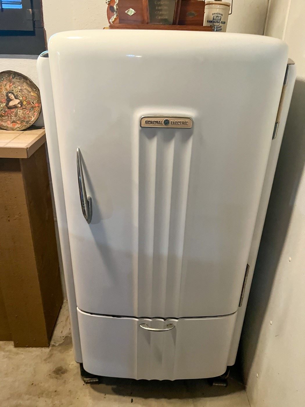 vintage 1950's General Electric refrigerator 
