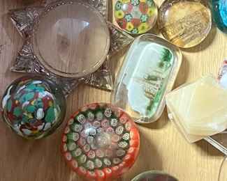 antique and vintage paperweights 