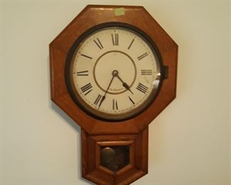 Vintage Seth thomas regulator clock, 
It works