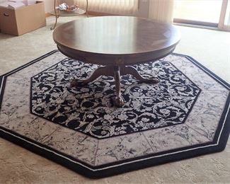 LARGE OCTAGON RUG - ROUND COFFEE TABLE