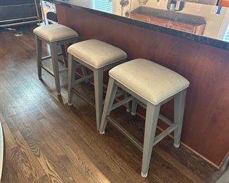BUY IT NOW! $125 EACH. Barstools, counter height, 4 available.