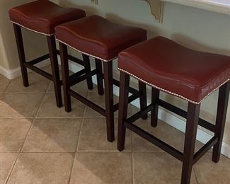$75. BARSTOOLS set of 3.  Excellent condition. 