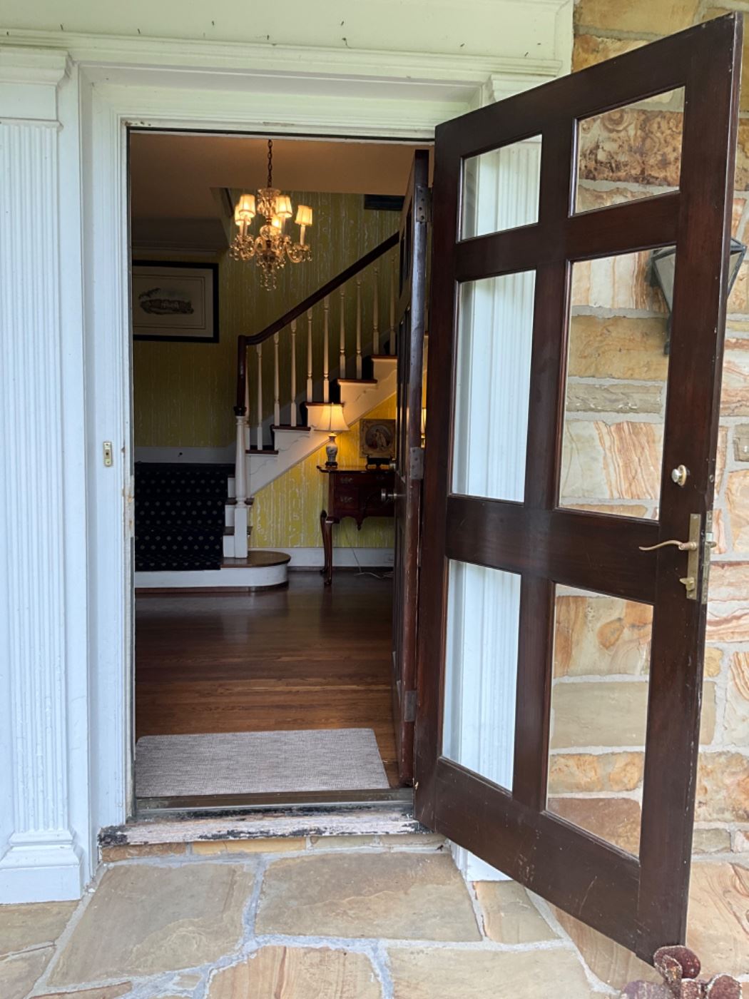 Bryant Estate Sales in Mountain Brook starts on 5/20/2023