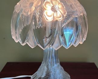Lead crystal lamp