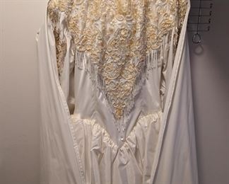 Wedding gown