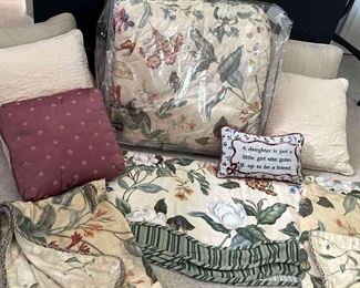 "Cedar Creek: Veranda Views" in Aiken, SC Starts Closing Wed 5/17 at 8pm. Pickup is Thu 5/18 3-6pm. Please click here to see more photos, descriptions, and current bids:&nbsp;https://ctbids.com/estate-sale/21624