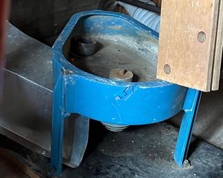 Flat lapidary polisher or faceting machine