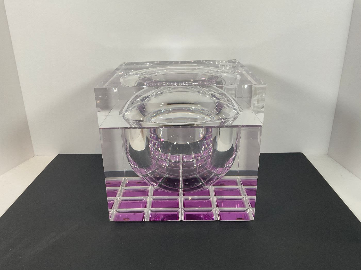 Lucite/Acrylic Ice Bucket - WAY COOL.