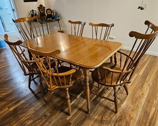 $225 OR $100 Table, $35 ea (6) Fiddleback chairs     Maple Dining table w/ leaf, 4 fiddleback chairs, 2 fiddle back Captain chairs