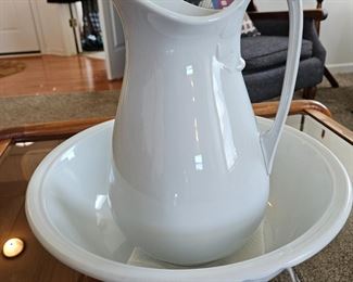 $50 Ironstone China #9 John Edwards Royal Pitcher  w/ Lions head(Large hairline crack in side)  Ironstone bowl included, not John Edwards.