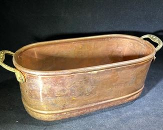 Double handled copper planter 