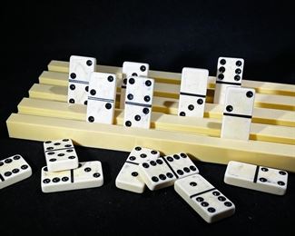 Dominoes & tile holders (4)